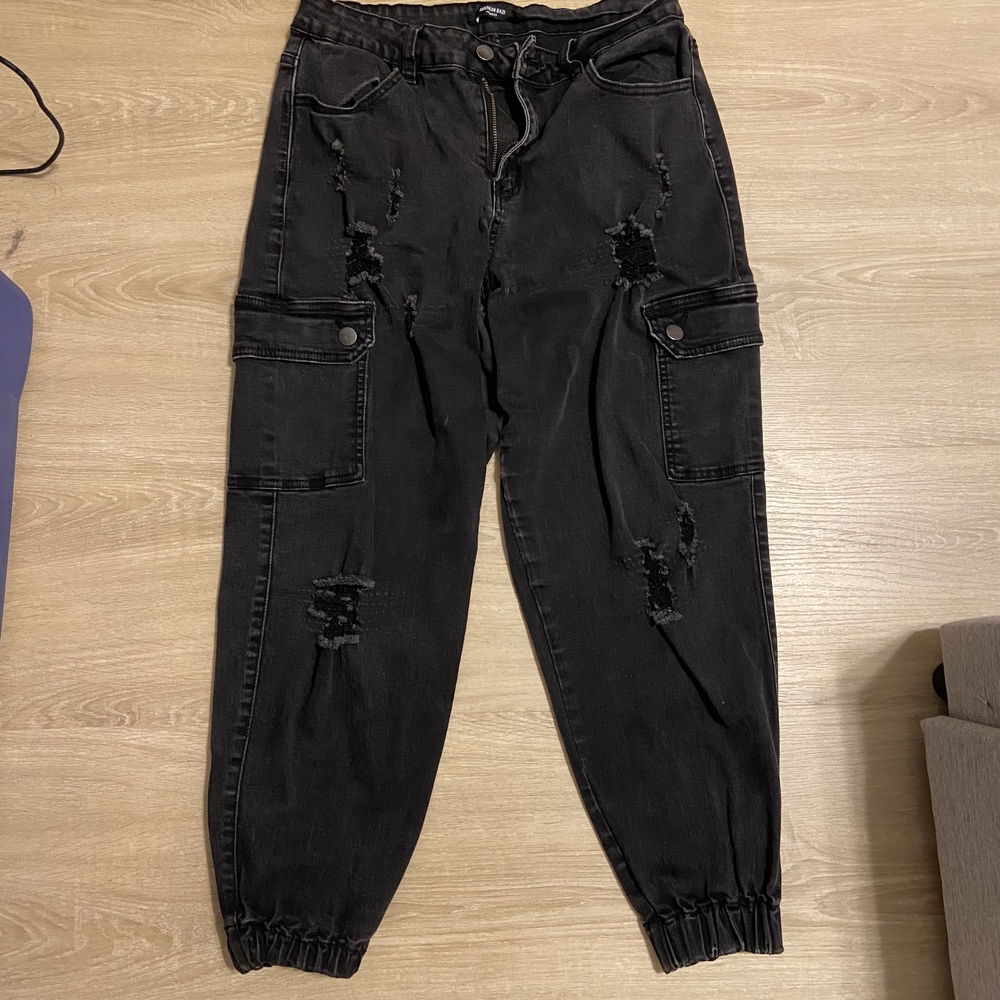 Women’s Black Cargo Jeans